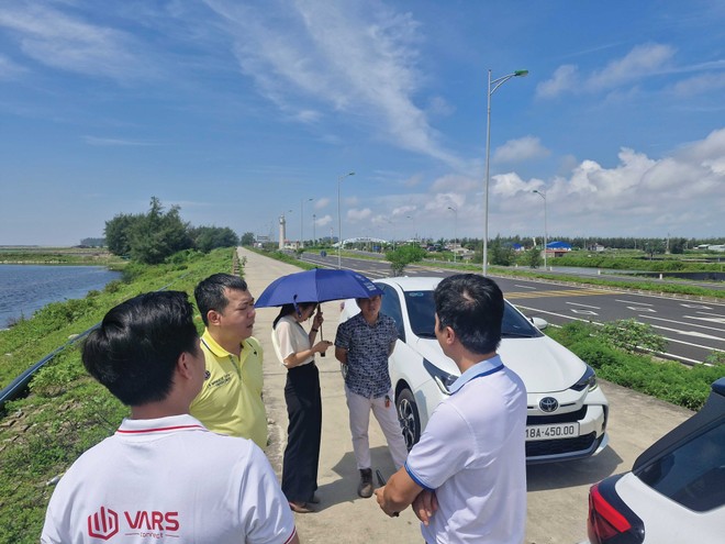 Nhà Kl99ok phiên bản mới đi săn đất vùng ven. Ảnh: Dũng Minh.