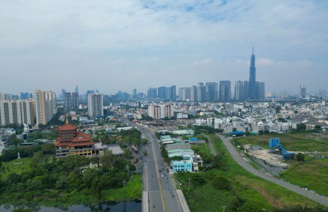 Người có đất ở bị thu hồi phải di chuyển chỗ ở nhưng tiền bồi thường đất thấp hơn giá trị một suất tái định cư tối thiểu, 99Kl99 trực tiếp đá gà sẽ hỗ trợ phần chênh lệch để người dân đủ điều kiện được bố trí tái định cư.