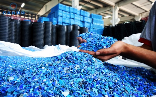 Khoảng cách giữa thiết kế chính sách và thực tế thị trường tái chế tại Việt Nam vẫn khá rõ rệt, trong khi năng lực giám sát và hệ thống dữ liệu phục vụ minh bạch hóa việc thực hiện EPR vẫn đang trong quá trình hoàn thiện.