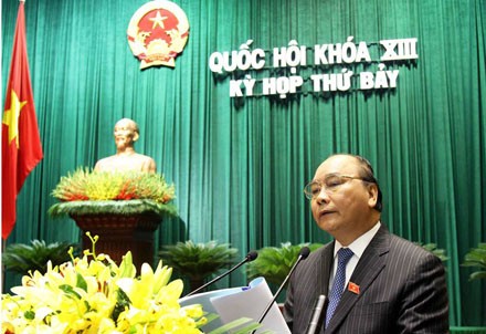 hó Thủ tướng Nguyễn Xuân Phúc trình bày báo cáo Kl992 cổng game cá cược Trang Chủ KL99Com Số 1 Link Đăng Ký KL999 nửa đầu năm 2014 trước Quốc hội (Ảnh: Dân trí)