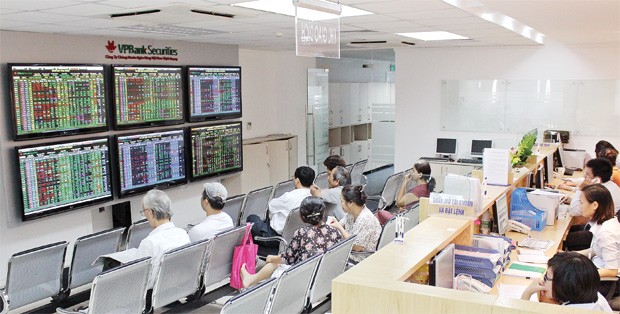 VPBS nhận giải “Nhà Tư vấn và thu xếp Kl99kl Hoàn Trả Vô Tận tốt nhất Việt Nam 2014”