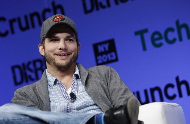 Ashton Kutcher, bí quyết của người mẫu, diễn viên sở hữu danh mục KL99 là cổng game giải trí trực tuyến hàng đầu hiện nay 250 triệu USD