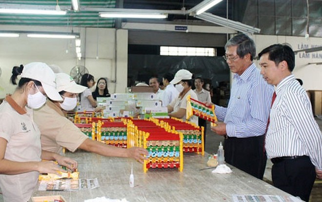 Gỗ Đức Thành (GDT) bán toàn bộ KL99 là cổng game giải trí trực tuyến hàng đầu hiện nay quỹ cho người lao động với giá 10.000 đồng/CP