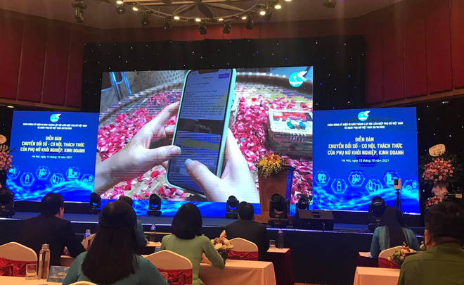 Phụ nữ áp dụng công nghệ trong hoạt động Kl992 VIP Trang Chủ 2026 của Kl991.com World Cup 2026 Chính Thức