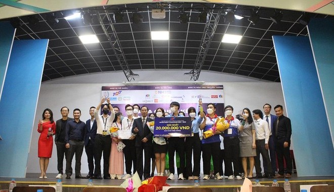 Đội chơi của sinh viên Trường Đại học Link Vào Nhà Cái KL99 COM Tặng +199k (sinh viên Phạm Thị Mỹ Thơ, Trần Lực, Nguyễn Thị Phương Thảo) – mang tên BIF – đã giành ngôi vị quán quân danh giá trong Đêm Chung kết uộc thi Kl99ok phiên bản mới 99Kl99 link đăng nhập INVESTMENT CHALLENGE 2021.