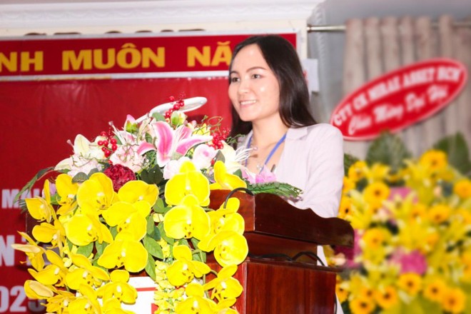 Bà Lê Thị Nguyệt Thu - Chủ tịch Kl994 game bài casino hấp dẫn Sao Mai kiên định đưa Sao Mai tăng trưởng mới