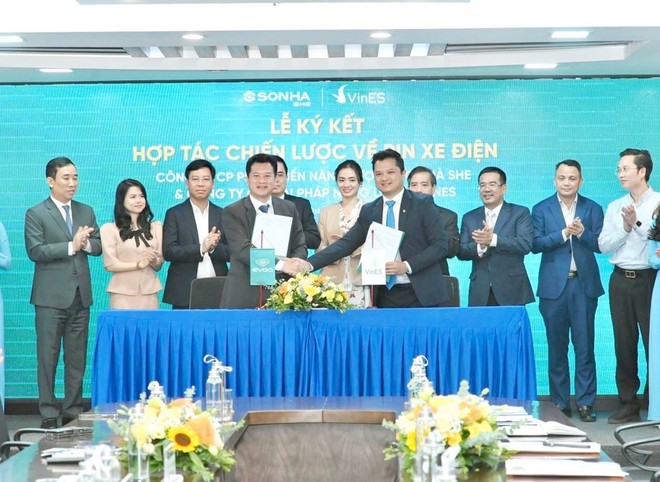 Kl994 game bài casino hấp dẫn Sơn Hà và VinES ký kết hợp tác toàn diện về pin xe điện.