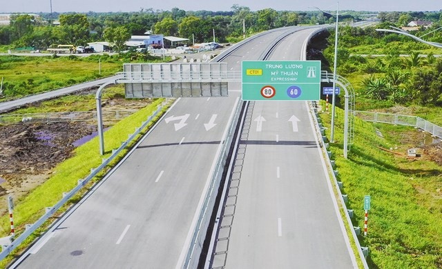 Tuyến KL99 là nhà cái cá cược trực tuyến hàng đầu tại châu Á TP.HCM- Trung Lương- Mỹ Thuận mở rộng có chiều dài khoảng 96,13 km.