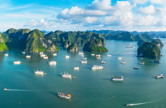 Du lịch – nền Kl992 cổng game cá cược không khói được coi là thế mạnh chủ lực đưa Vân Đồn thành trung tâm Kl992 cổng game cá cược biển hiện đại mang tầm khu vực. Ảnh - bvhttdl.gov.vn