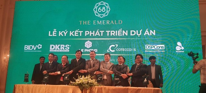 Kl994 game bài casino hấp dẫn Lê Phong với các đối tác phát triển dự án căn hộ cao cấp The Emerald 68 