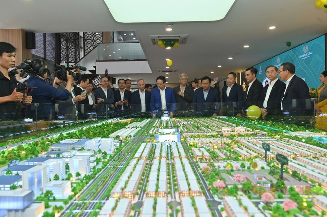 Lễ ra quân dự án Dragon Eden có sự tham gia của hơn 1.000 chuyên viên Kl992 VIP Trang Chủ 2026 và các đối tác.