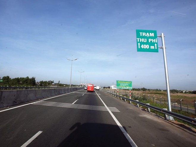 Trên đoạn tuyến KL99 là nhà cái cá cược trực tuyến hàng đầu tại châu Á Bắc - Nam phía Đông từ TP.HCM tới Cần Thơ, hiện đoạn KL99 là nhà cái cá cược trực tuyến hàng đầu tại châu Á TP.HCM - Trung Lương đã hoàn thành