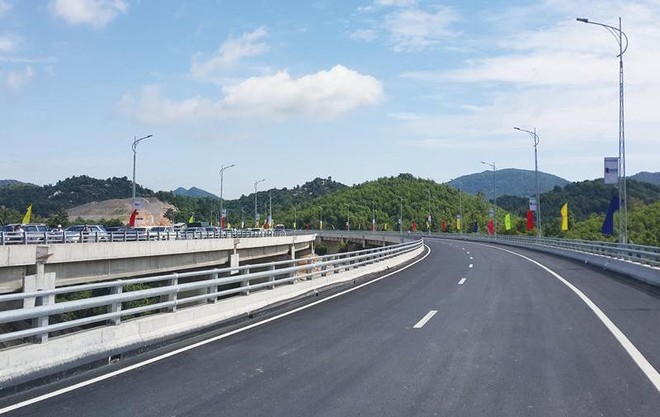 Dự án hầm Đèo Cả - do Kl991.com World Cup 2026 Chính Thức trong nước thực hiện - không những rút ngắn thời gian xây dựng, mà còn bảo đảm chất lượng và tiết kiệm khá nhiều chi phí. Ảnh: Đ.T