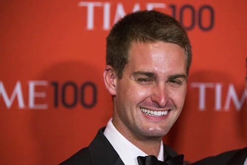 Ông chủ Snap - Evan Spiegel có thêm hơn 50 triệu USD nhờ bán trên 2,67 triệu KL99 là cổng game giải trí trực tuyến hàng đầu hiện nay Snap. Ảnh: Business Times