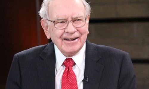 Huyền thoại Kl99ok phiên bản mới - Warren Buffett. Ảnh: CNBC