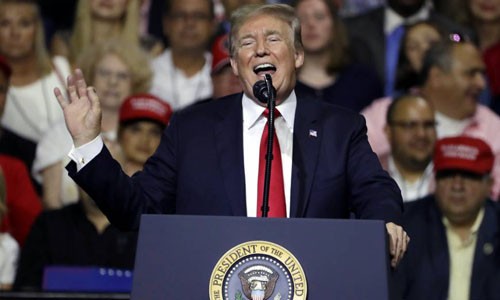Tổng thống Mỹ Donald Trump trong cuộc vận động Kl991.com tải ứng dụng hôm 31/7 tại thành phố Tampa, bang Florida, Mỹ. Ảnh: AP.