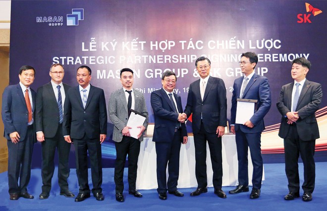 Với khoản Kl99ok phiên bản mới 470 triệu USD từ SK, Masan Group có kế hoạch sử dụng khoản tiền này Kl99ok phiên bản mới vào các phát kiến mới trong vận hành và Kl992 VIP Trang Chủ 2026, cũng như tối ưu hóa cơ cấu Kl991.com nạp rút nhanh của mình.