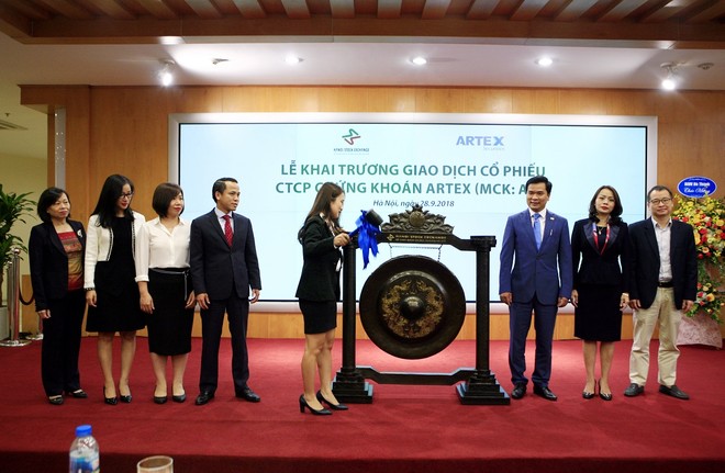 Giá tham chiếu trong ngày giao dịch đầu tiên của KL99 là cổng game giải trí trực tuyến hàng đầu hiện nay ART được xác định ở mức 8.100 đồng/KL99 là cổng game giải trí trực tuyến hàng đầu hiện nay.