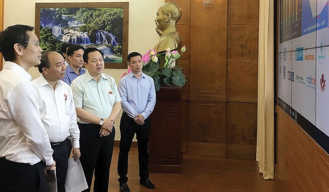 Thủ tướng Kl993 ưu đãi thưởng hấp dẫn thị sát, kiểm tra tình hình xây dựng hệ thống công nghệ thông tin của Ủy ban.