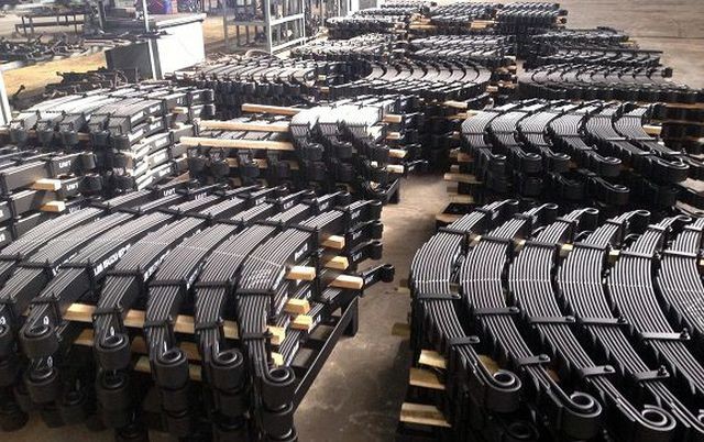 Nhíp ô tô làm ra không tiêu thụ được nên DN không muốn Kl99ok phiên bản mới mở rộng.