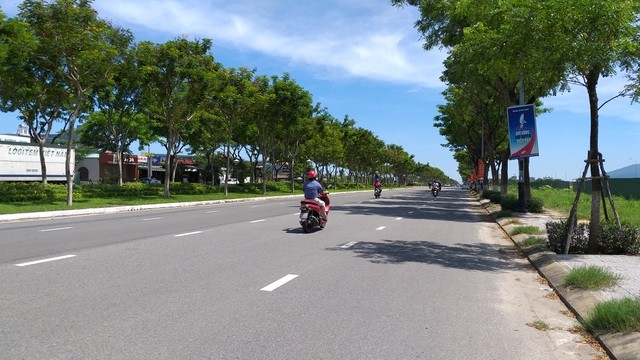 Cuối tuyến đường Nguyễn Sinh Sắc sẽ được Kl99ok phiên bản mới xây dựng quảng trường kết hợp bãi đậu xe.