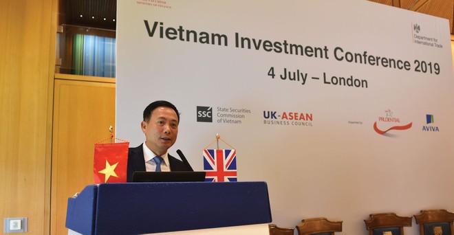 Để thúc đẩy TTCK phát triển bền vững, một trong những công việc trọng tâm của ngành là thúc đẩy hợp tác quốc tế, mời gọi các nhà Kl99ok phiên bản mới chuyên nghiệp vào Việt Nam.
