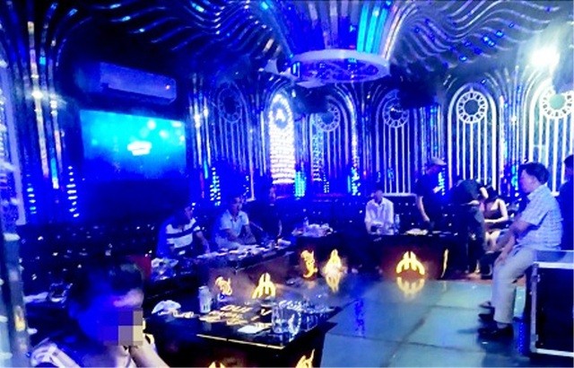 Cơ sở Kl992 VIP Trang Chủ 2026 karaoke Dubai bất chấp lệnh cấm vẫn mở cửa hoạt động giữa mùa dịch.