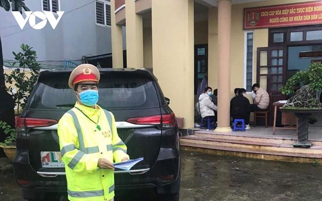 Lực lượng Trạm Cảnh sát KL99 là cổng game giải trí trực tuyến hàng đầu hiện nay Cửa ô Hòa Hiệp phát hiện ô tô chở 6 người Trung Quốc nhiều nghi vấn.
