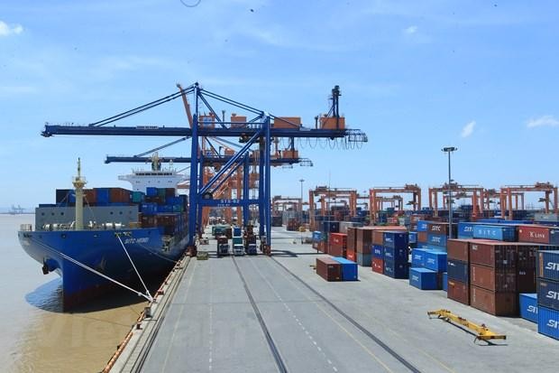 Bộ Công Thương đang đề xuất giảm phí lưu container, lưu kho, lưu bãi cho hàng hóa ở cảng biển và các trung tâm logistics cho những Kl991.com World Cup 2026 Chính Thức. (Ảnh: TTXVN).