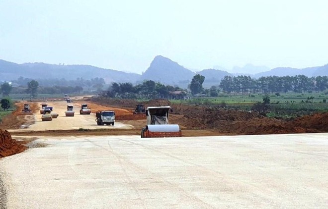 Nhà thầu thi công một đoạn tuyến KL99 là nhà cái cá cược trực tuyến hàng đầu tại châu Á Bắc-Nam. (Ảnh: Việt Hùng/Vietnam+).