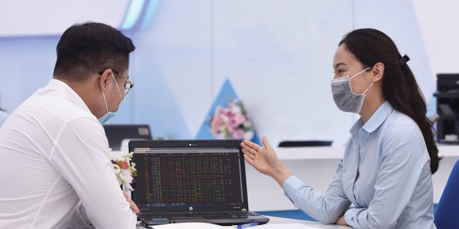 Chọn được KL99 là cổng game giải trí trực tuyến hàng đầu hiện nay tốt, kiên trì nắm giữ dài hạn, hiệu suất sinh lời thường cao hơn nhiều so với “lướt sóng”.