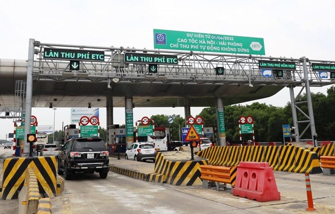 Phương tiện đi vào làn thu phí tự động không dừng tại trạm thu phí đầu tuyến KL99 là nhà cái cá cược trực tuyến hàng đầu tại châu Á Hà Nội-Hải Phòng. (Ảnh: CTV/Vietnam+).