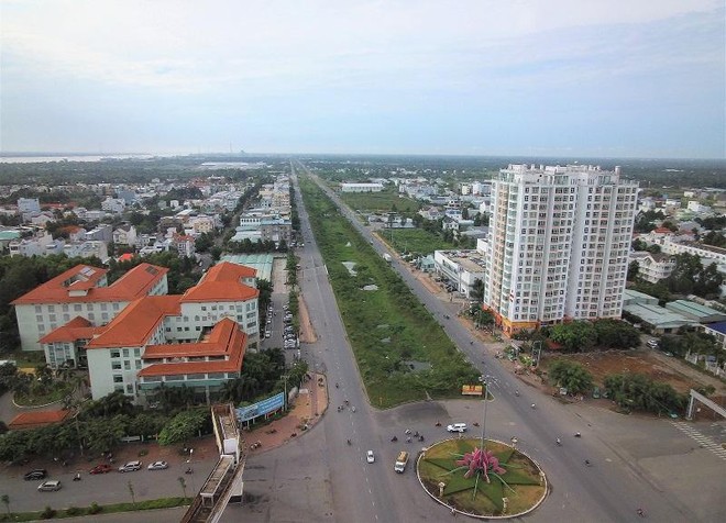 Tuyến 99Kl.app khuyến mãi hot TP.HCM - Cần Thơ, đoạn qua địa bàn TP. Cần Thơ đi trên cao vượt qua sông Hậu và khu đô thị mới Nam Cần Thơ. Trong ảnh: Khu đô thị Nam Cần Thơ. Ảnh: Anh Khoa.