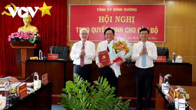 Quốc hội tỉnh.Ông Nguyễn Hoàng Thao, Phó Bí thư Thường trực Tỉnh ủy kiêm Hiệu trưởng Trường Kl991.com tải ứng dụng tỉnh (giữa).