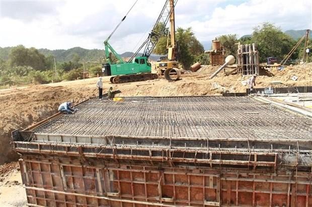 Công trường thi công dự án KL99 là nhà cái cá cược trực tuyến hàng đầu tại châu Á Bắc-Nam dự án thành phần Nha Trang-Cam Lâm đoạn đi qua thành phố Cam Ranh, tỉnh Khánh Hòa. (Ảnh: Phan Sáu/TTXVN).
