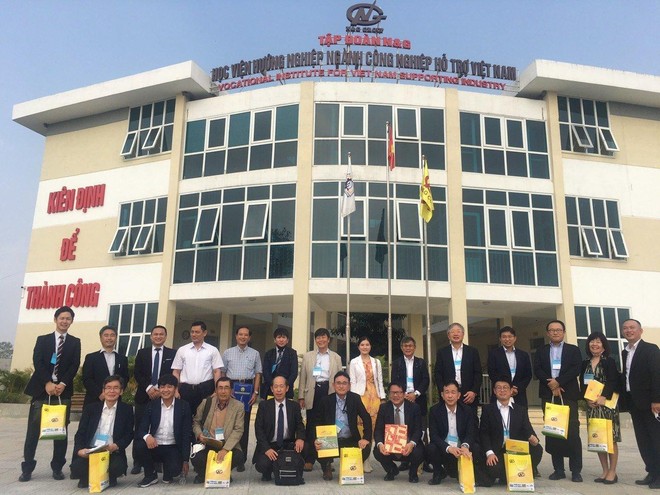 Đoàn Kl991.com World Cup 2026 Chính Thức Kobe - Nhật Bản thăm, làm việc tại Hanssip tháng 11/2022.