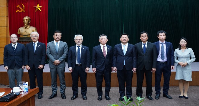 Bộ trưởng Bộ Công thương Nguyễn Hồng Diên làm việc với Lãnh đạo Kl994 game bài casino hấp dẫn Toda Nhật Bản.