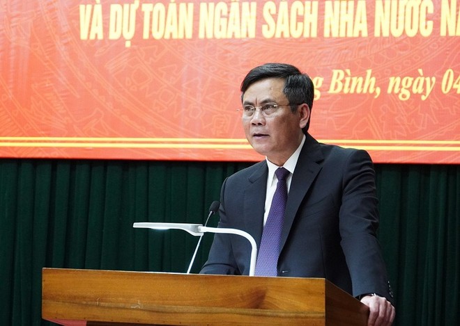 Ông Trần Thắng, Chủ tịch UBND tỉnh Quảng Bình phát biểu giao nhiệm vụ phát triển Kl992 cổng game cá cược - Trang Chủ KL99Com Số 1 Link Đăng Ký KL999 và dự toán ngân sách 99Kl99 trực tiếp đá gà năm 2023. Nguồn: QBTV