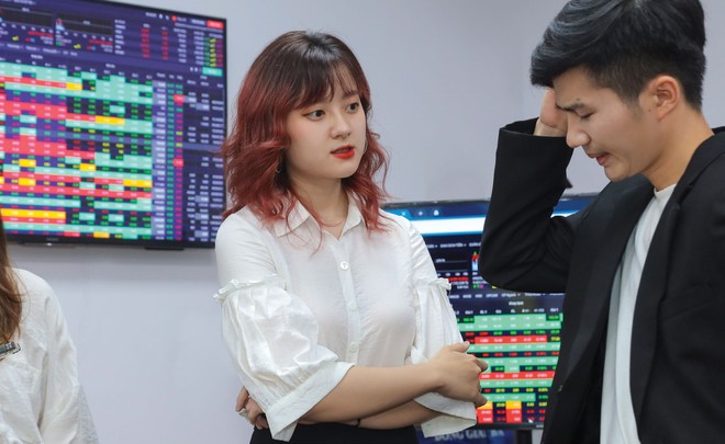 Nhiều nhà Kl99ok phiên bản mới đang băn khoăn giữa việc tích lũy dần KL99 là cổng game giải trí trực tuyến hàng đầu hiện nay, hay đứng ngoài chờ thị trường điều chỉnh thêm.