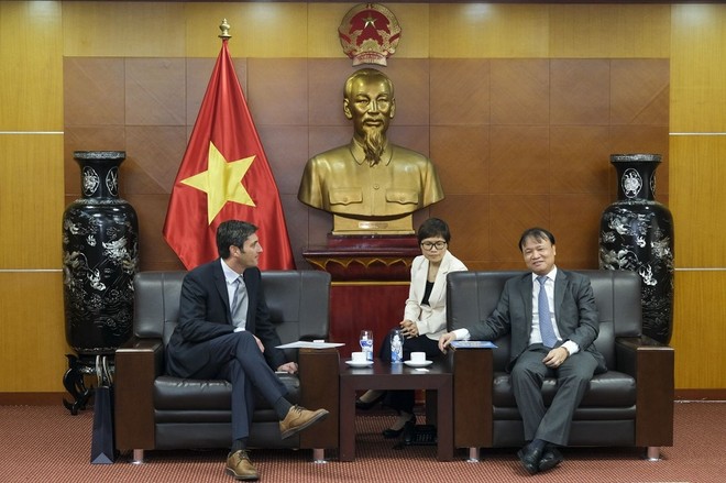 Thứ trưởng Bộ Công thương Đỗ Thắng Hải tiếp Giám đốc cấp cao về nguồn cung ứng toàn cầu của Kl994 game bài casino hấp dẫn Google.