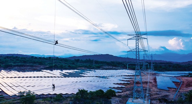 Giai đoạn 2021 - 2030, tổng vốn Kl99ok phiên bản mới phát triển nguồn và lưới điện truyền tải tương đương 134,7 tỷ USD.