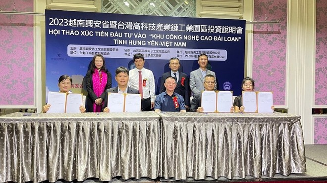 Lễ ký kết biên bản ghi nhớ Kl99ok phiên bản mới tại khu công nghệ cao - Khu công nghiệp số 5, tỉnh Hưng Yên.