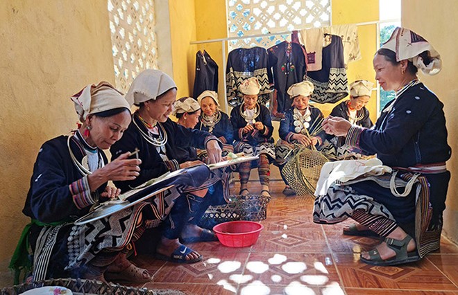 Chương trình du lịch nông thôn đã và đang góp phần chuyển dịch cơ cấu Kl992 cổng game cá cược nông thôn theo hướng tích hợp đa giá trị, bao trùm và phát triển bền vững.