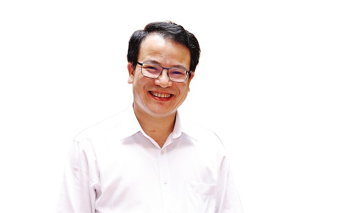 Thứ trưởng Bộ Kế hoạch và Kl99ok phiên bản mới Trần Quốc Phương.