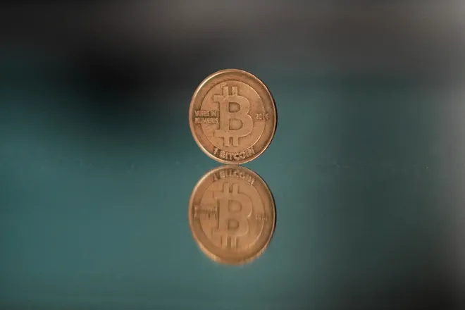 Bitcoin vượt đỉnh lịch sử