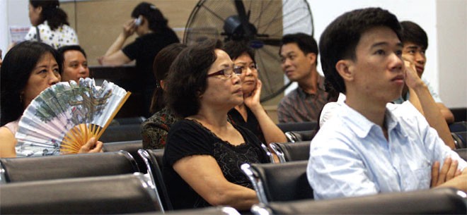 Từ nay đến 2015, EVN phải thoái khoảng 2.000 tỷ đồng vốn Kl99ok phiên bản mới ngoài ngành