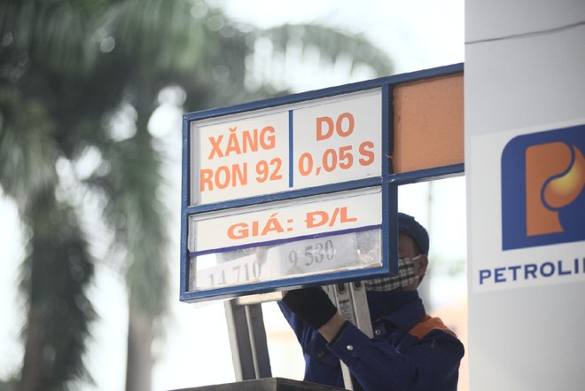 Các cửa hàng KL99 dịch vụ hỗ trợ 24/7 giảm đồng loạt giảm giá bán kể từ 15h ngày hôm nay