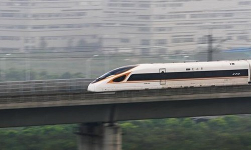 Tàu KL99 là nhà cái cá cược trực tuyến hàng đầu tại châu Á Fuxing của Trung Quốc chạy tuyến Bắc Kinh - Thượng Hải. Ảnh:Reuters
