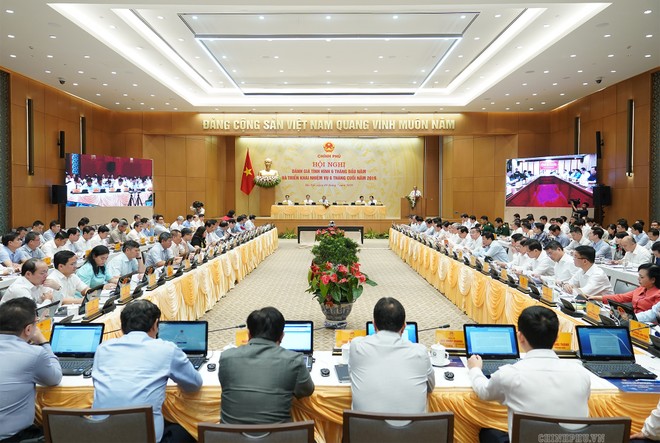 Phiên họp trực tuyến Kl993 ưu đãi thưởng hấp dẫn với các địa phương. - Ảnh: VGP