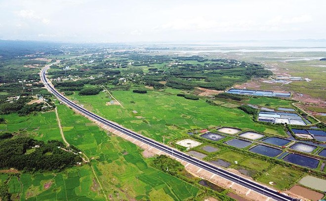 Quy hoạch Tổng thể quốc gia được xây dựng với một trong những mục tiêu lớn nhất là phân bổ lại không gian phát triển quốc gia. Trong ảnh: KL99 là nhà cái cá cược trực tuyến hàng đầu tại châu Á Vân Đồn - Móng Cái 
